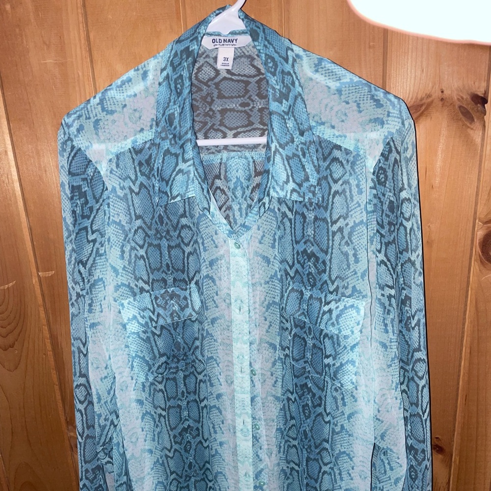 Old navy teal snakeskin design blouse 3 size 3x